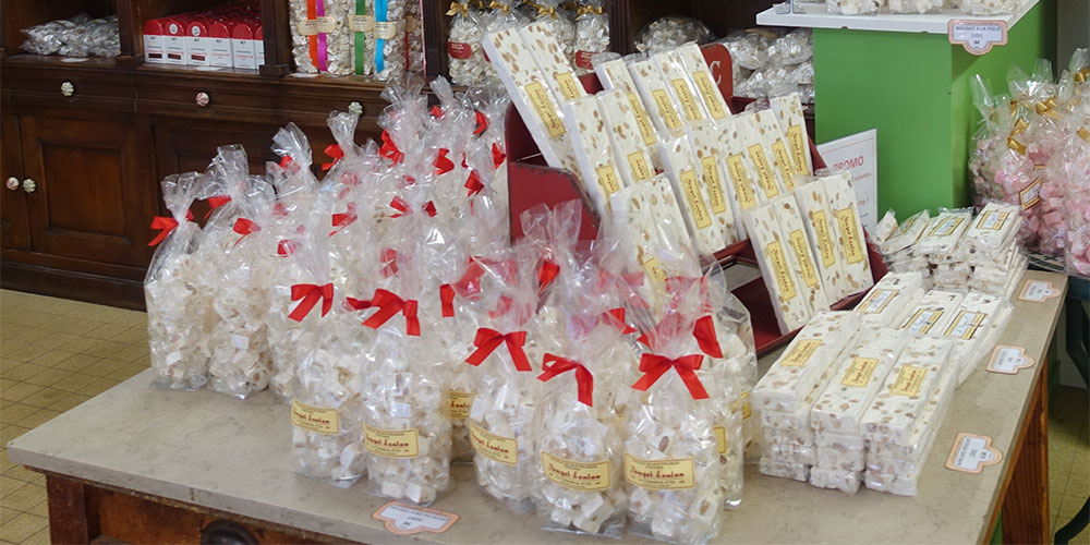 Nougatwinkeltje en Nougatfabriekje Le Chaudron d Nougatfabriekje Le Chaudron d