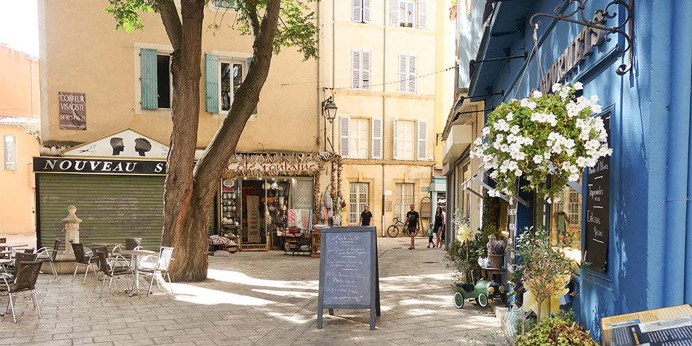 slenteren door de binnenstad van Orange is geen straf