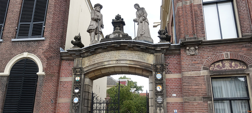 Het Oude Bornhof, ooit een plek voor arme ouderen Het Oude Bornhof, ooit een plek voor arme ouderen