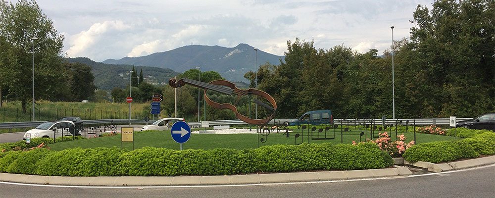 Ondwerg kom je vanalles tegen zoals dit kunstwerk