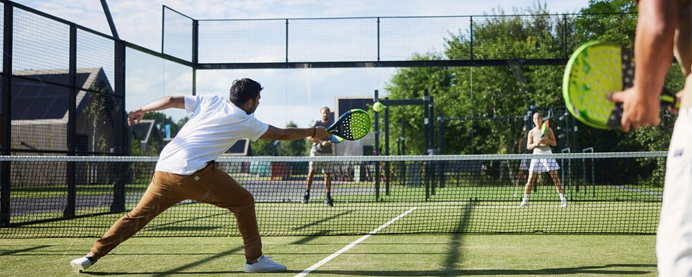 Padel op vakantiepark Brinckerduyn, Friesland