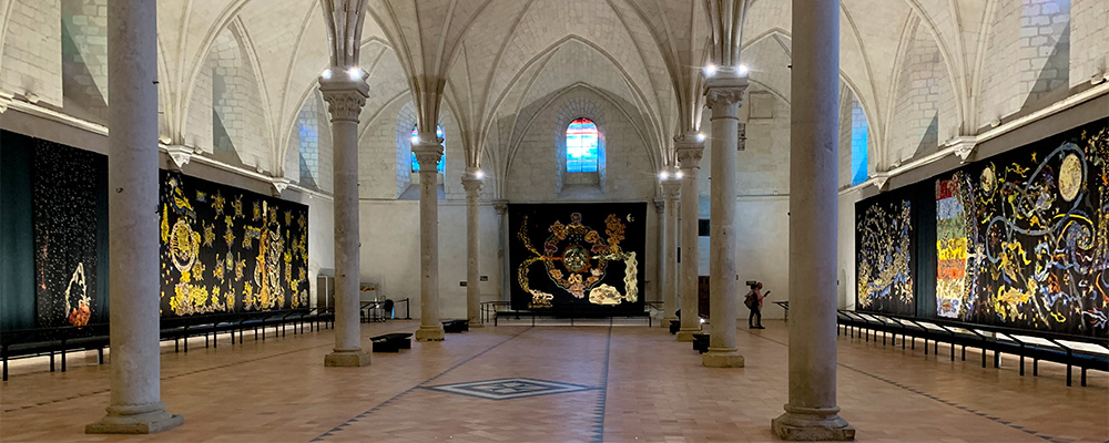 tentoonstelling van de tapijten Chant du Monde van Jean Lurcat