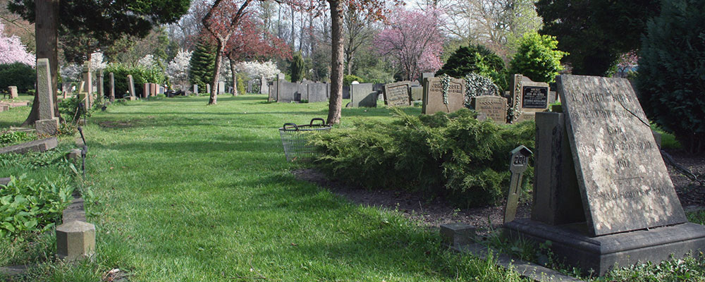 Eerbied op de Ooster begraafplaats