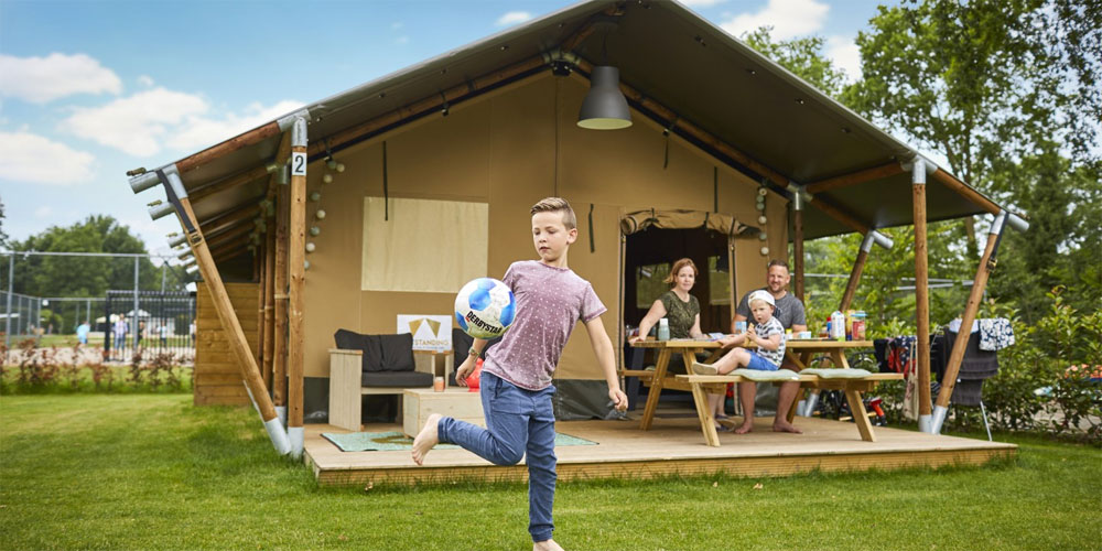 Glamping met grootouders op De Leistert