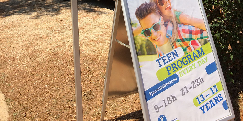 Parents Free Zone Parents Free Zone