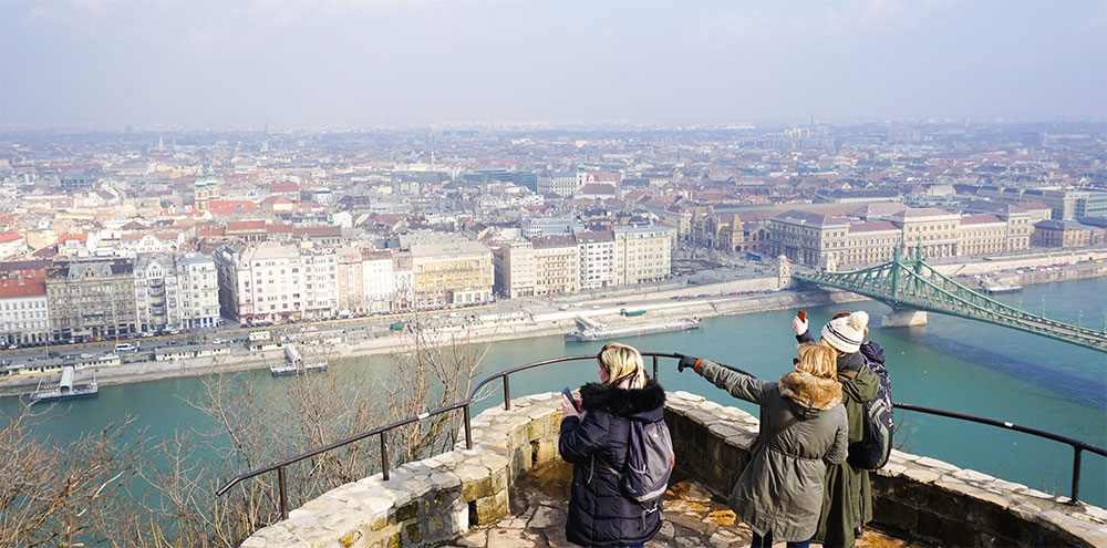 Uitzicht over de Donau vanaf de Gellertberg