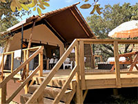 Quatrefeuilles Mimosa Lodge met Jacuzzi