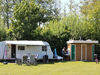 Staanplaats met privésanitair