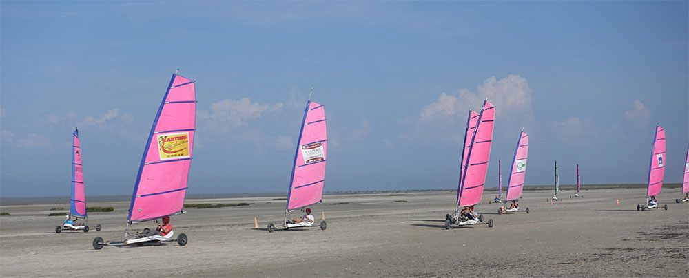 Zeilen op het strand