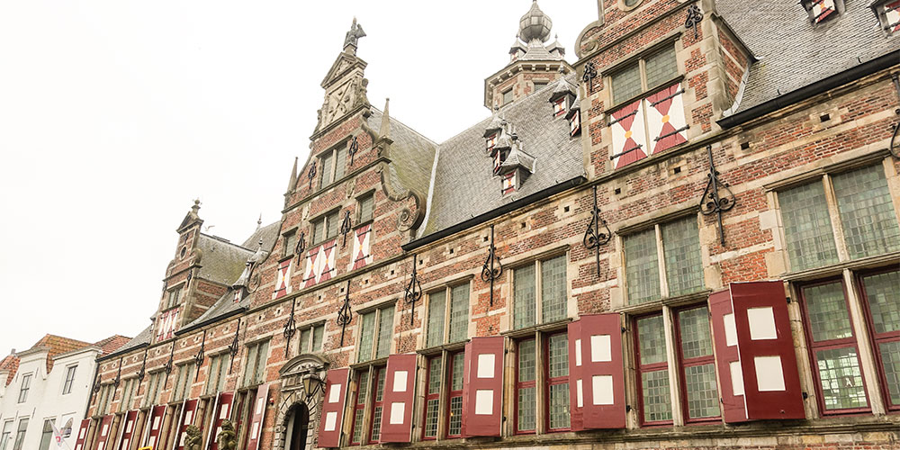 Lunchen doe je bij de Kloverniersdoelen in de binnentuin