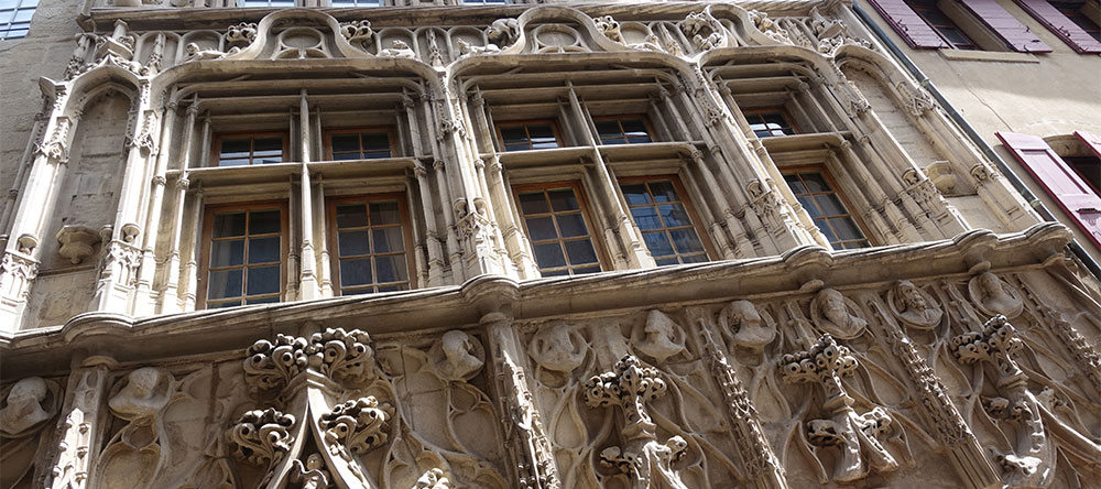 Le Maison des Têtes Le Maison des Têtes