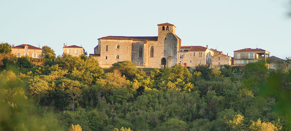 Pujols vanaf onze camping Pujols vanaf onze camping