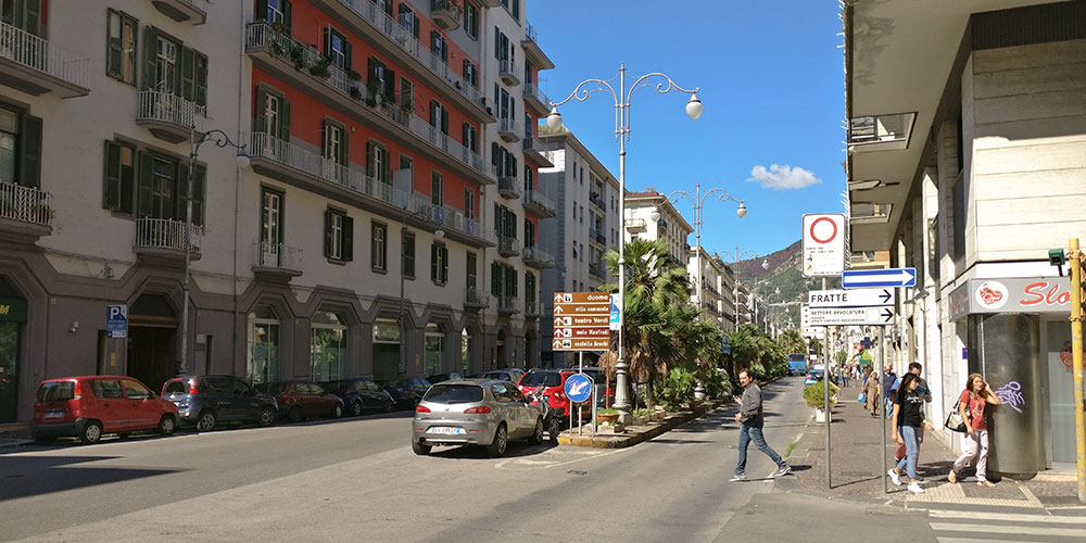 Salerno, opzoek naar de zeepromenade Salerno, opzoek naar de zeepromenade