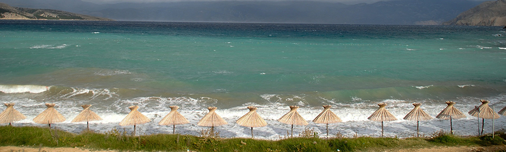 Een van de stranden op het eiland Krk, in de buurt van het stadje Baska