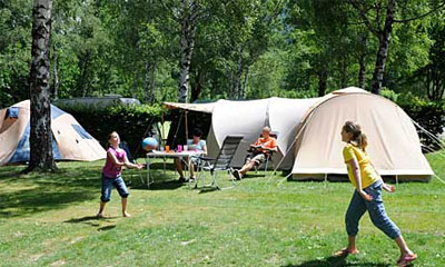 Betere schoolresulaten door kamperen