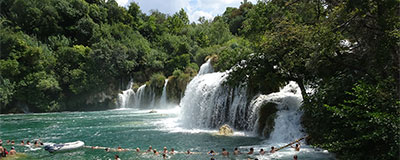 De Krka watervallen, een van de mooiste nationale parken per boot