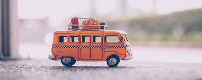 Drukte op Schiphol? Autovakantie!