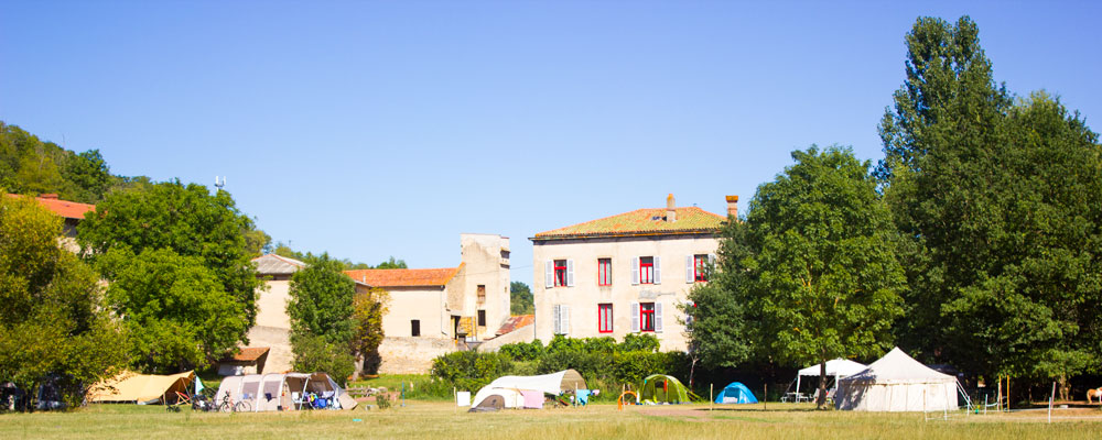 Camping Domaine des Lilas, Auvergne Camping Domaine des Lilas, Auvergne