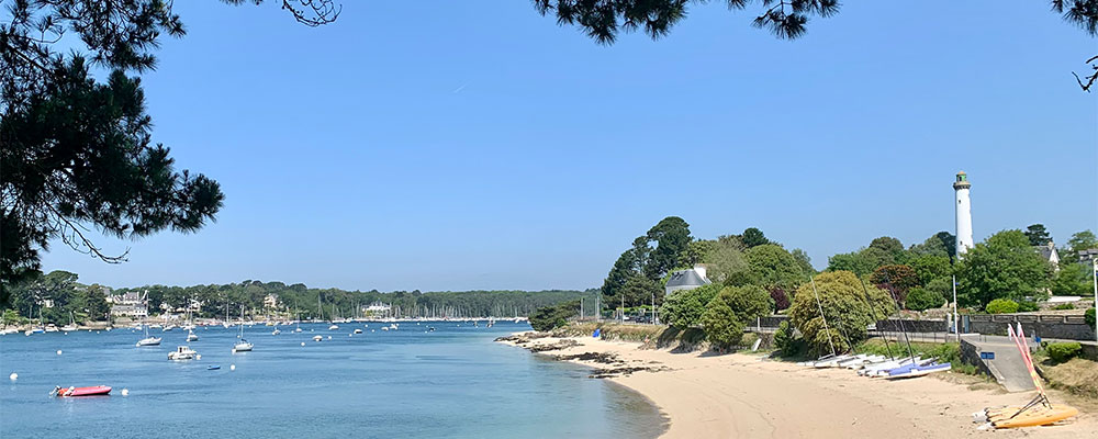 Een van de twee vuurtorens bij Benodet