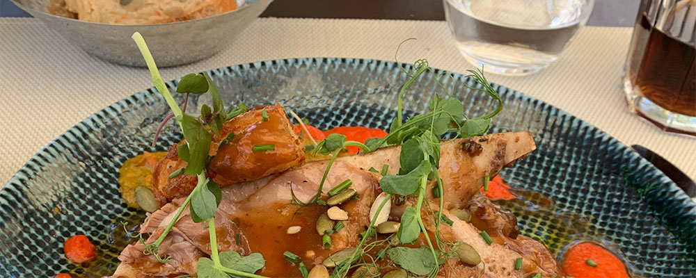côtes de veau braisées sur lit de légumes