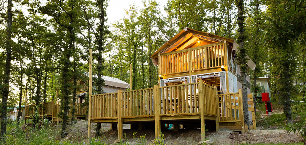 Airlodge met 2 etages en zicht op de sterren