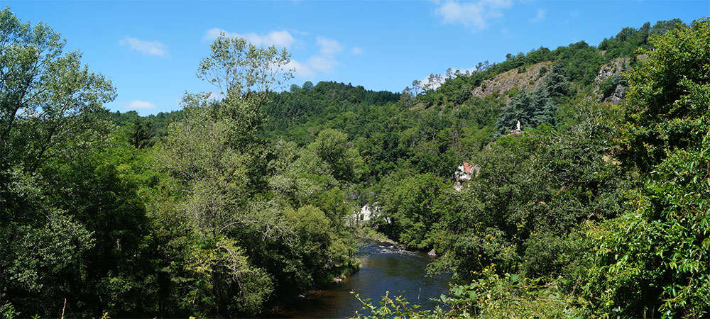 Auvergne, wandelen, mountainbiken en watersport