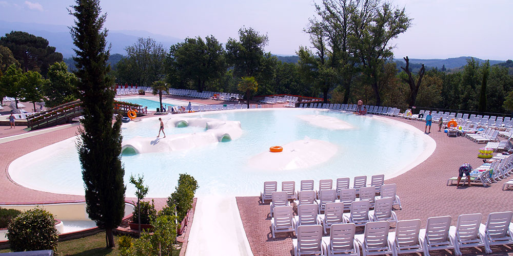 Naseizoen op camping Norcenni Girasole Naseizoen op camping Norcenni Girasole