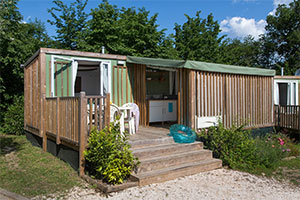 De perfecte combinatie van stacaravan en tent ontwikkeld door Vacanceselect!