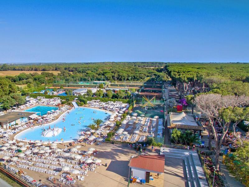 Foto van hu Fabulous village