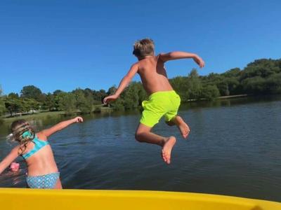 Thumbnail 3 van Domaine d'Essendiéras