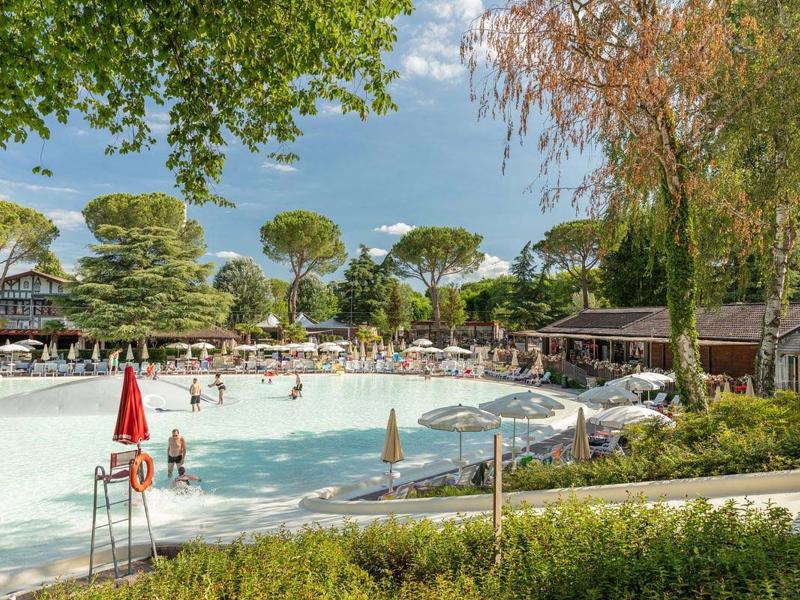 Foto van hu Altomincio village