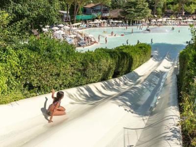 Thumbnail 4 van hu Altomincio village