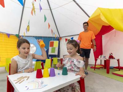 Thumbnail 5 van Amis de la Plage