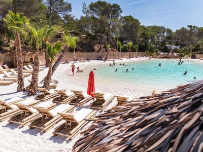 Thumbnail 3 van La Pierre Verte