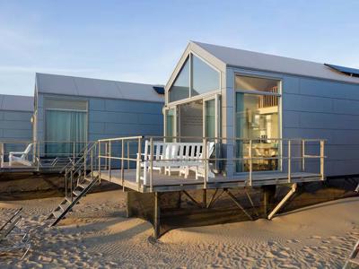 Thumbnail 2 van Strandhuisjes Julianadorp