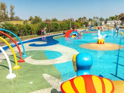 Thumbnail 2 van Spina Family Village