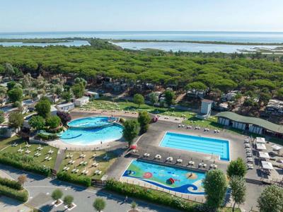 Thumbnail 4 van Spina Family Village